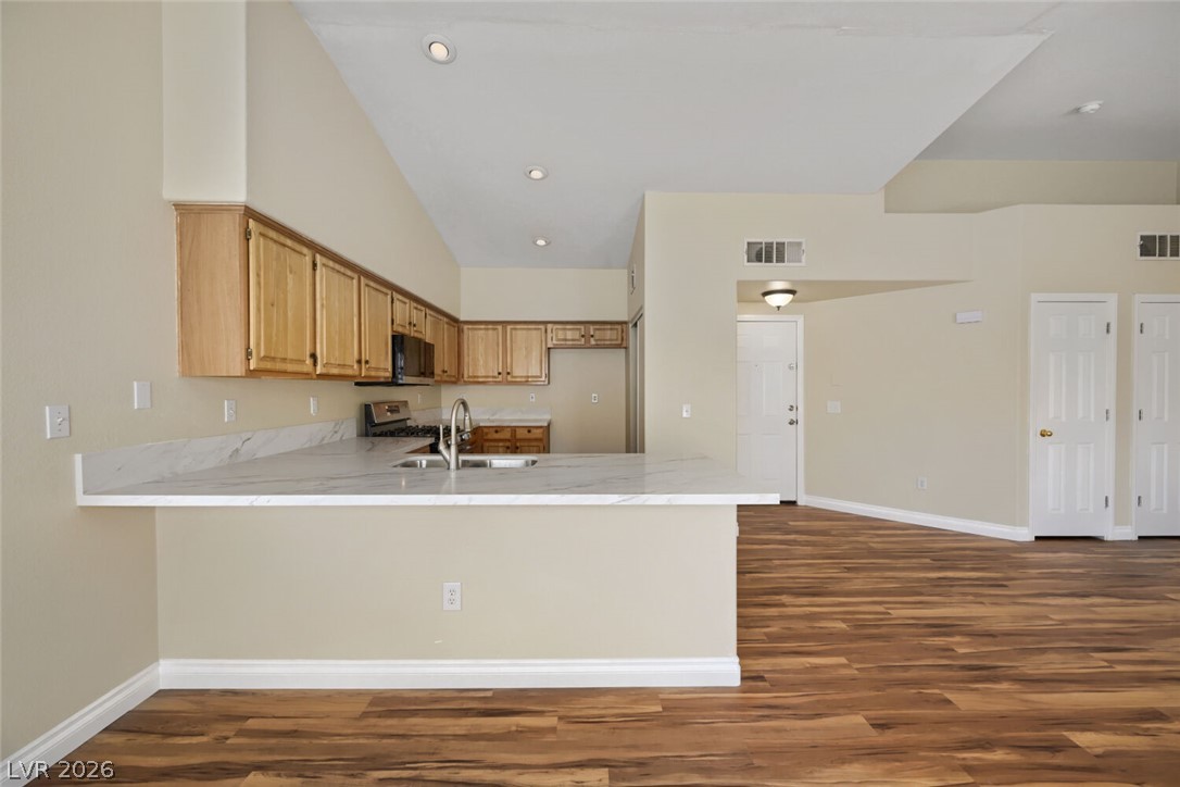 Photo 23 of 27, 4941 Black Bear Road #202