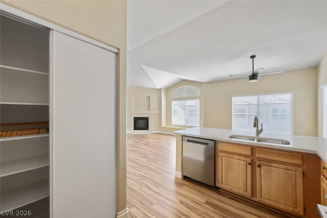 Photo 8 of 27, 4941 Black Bear Road #202