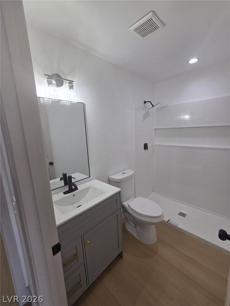 Photo 5 of 1800 Edmond Street #116
