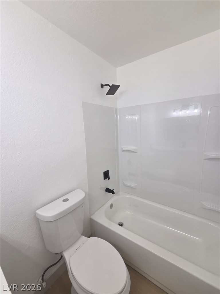 Photo 12 of 25, 1800 Edmond Street #116