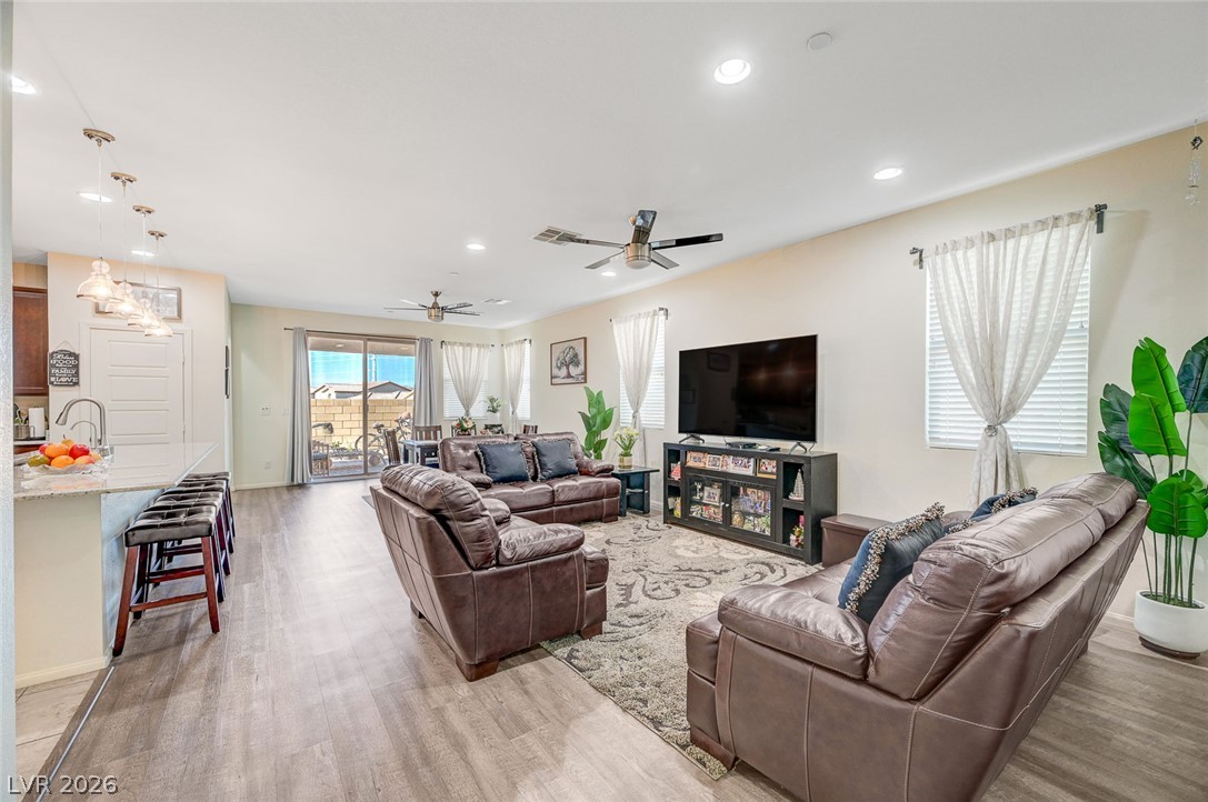 Photo 8 of 54, 978 Spiracle Avenue