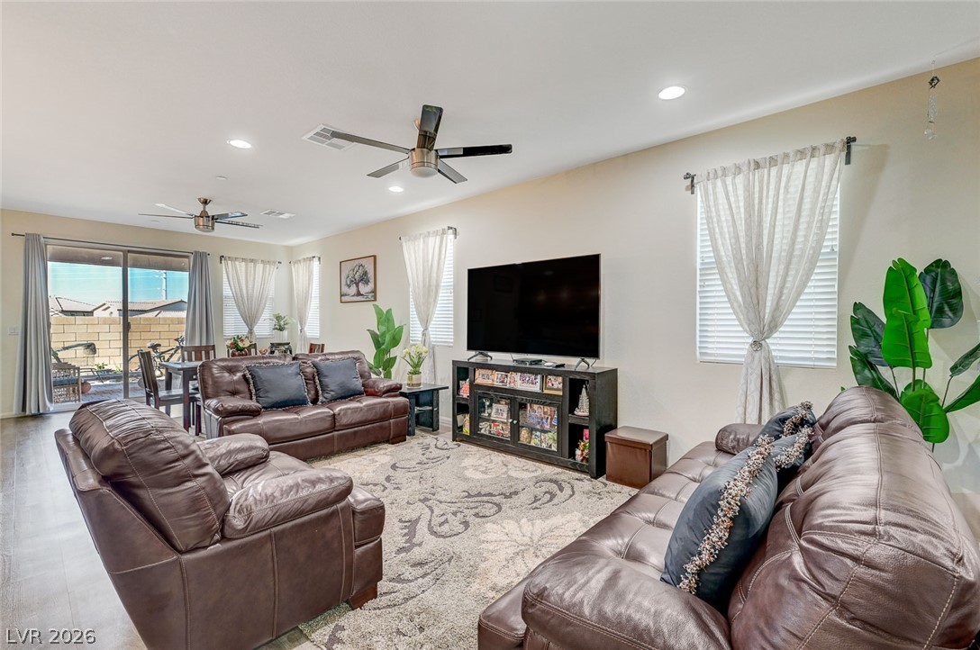 Photo 9 of 54, 978 Spiracle Avenue