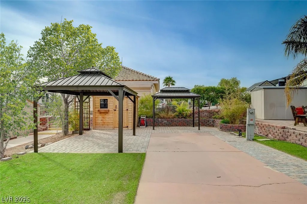 Photo 5 of 866 Sparrow Way