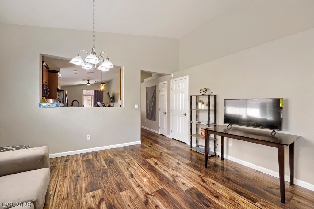 Photo 5 of 804 Brown Breeches Avenue
