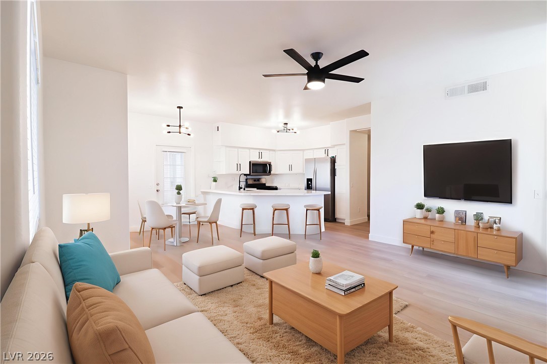 5225 W Reno Avenue #122, Las Vegas 89118