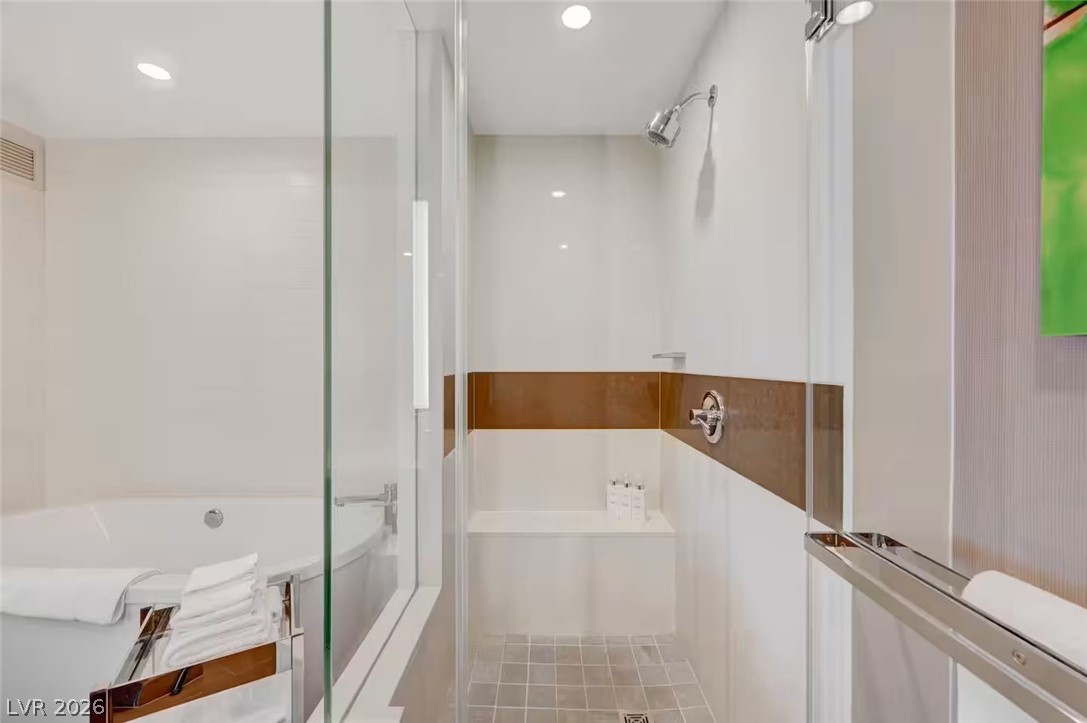 Photo 21 of 24, 2600 W Harmon Avenue #17039