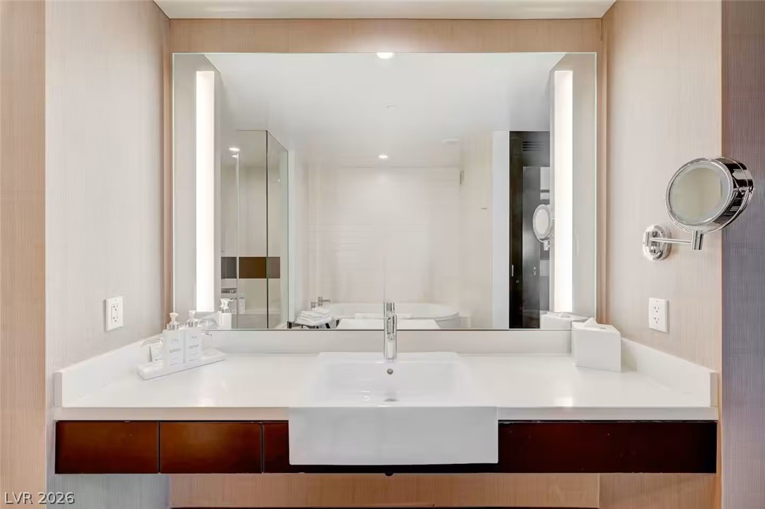 Photo 23 of 24, 2600 W Harmon Avenue #17039
