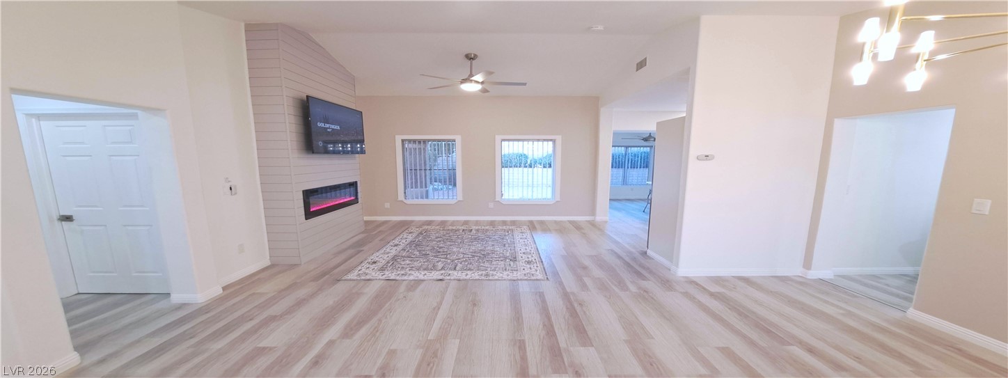 Photo 7 of 24, 10033 Woodhouse Drive