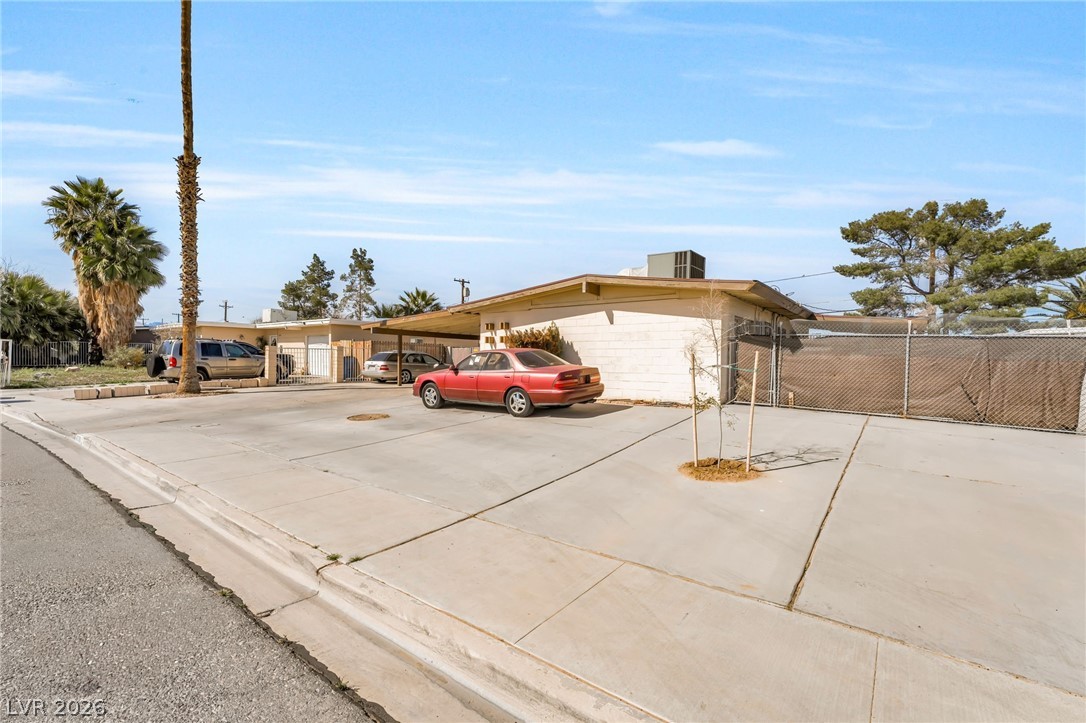 Photo 5 of 2730 Taylor Avenue