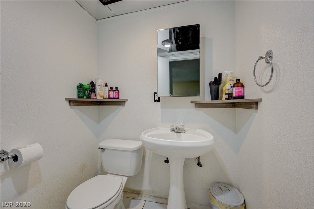 Photo 10 of 38, 4734 Roberta Street #2