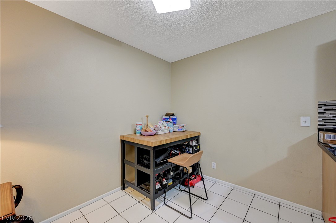 Photo 18 of 38, 4734 Roberta Street #2