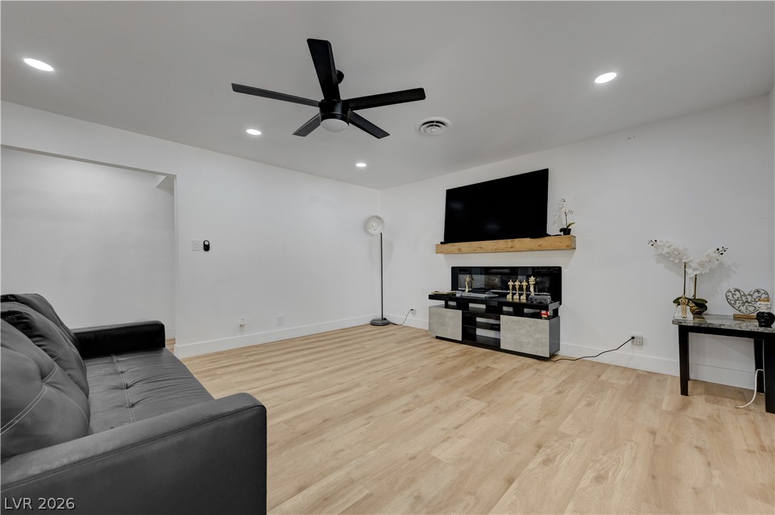Photo 26 of 42, 4412 Denia Circle