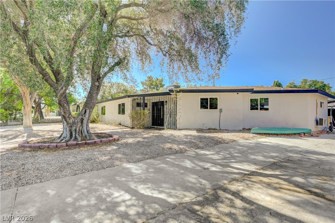 Photo 3 of 4412 Denia Circle