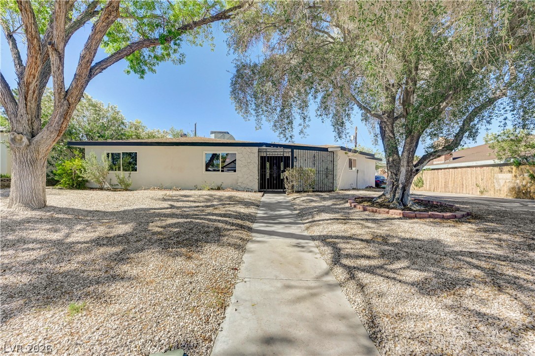Photo 6 of 42, 4412 Denia Circle