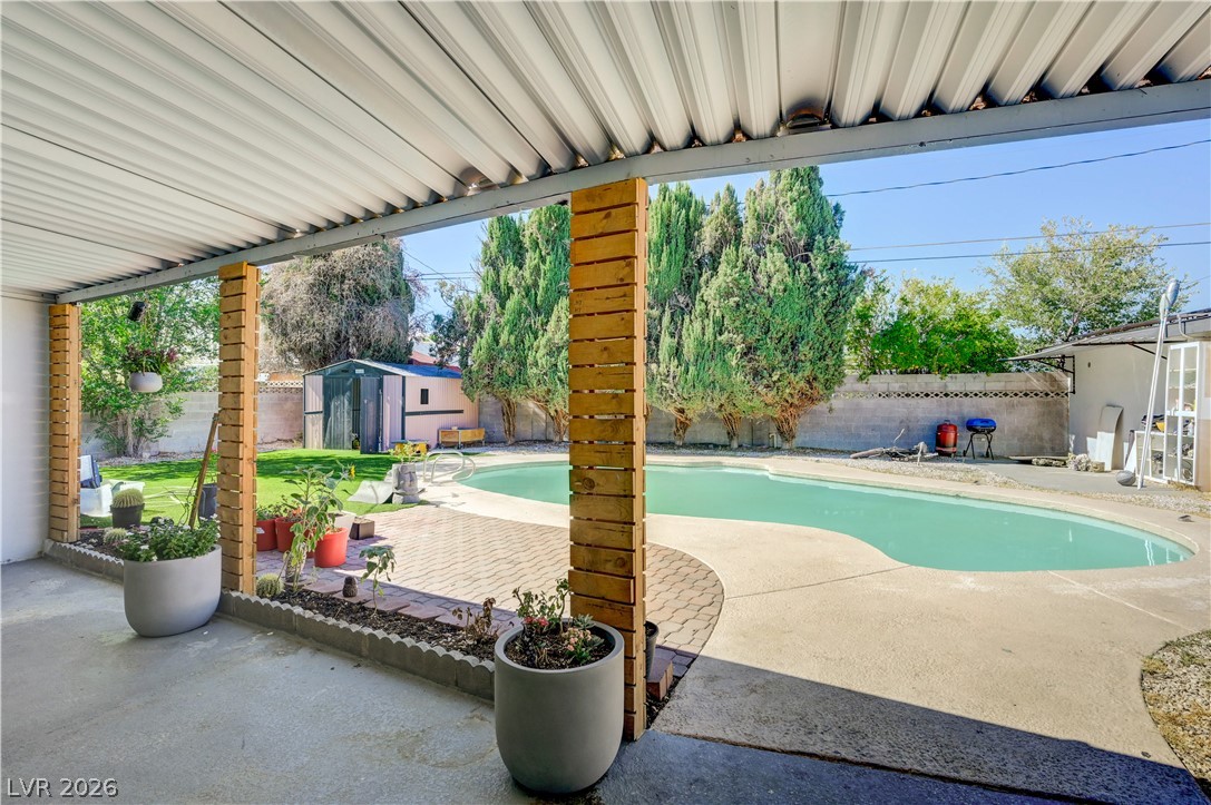 Photo 13 of 42, 4412 Denia Circle
