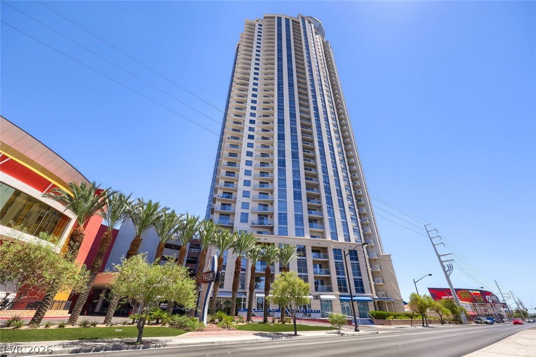 Photo 28 of 47, 200 W Sahara Avenue #3906
