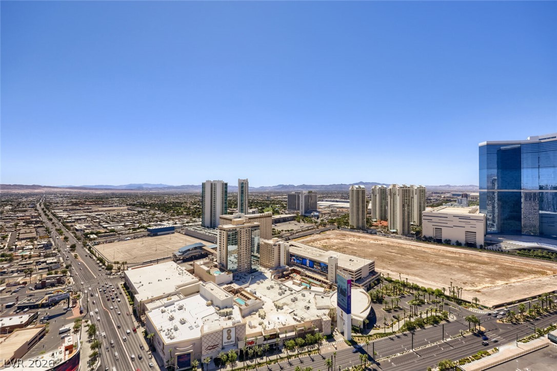 Photo 29 of 47, 200 W Sahara Avenue #3906