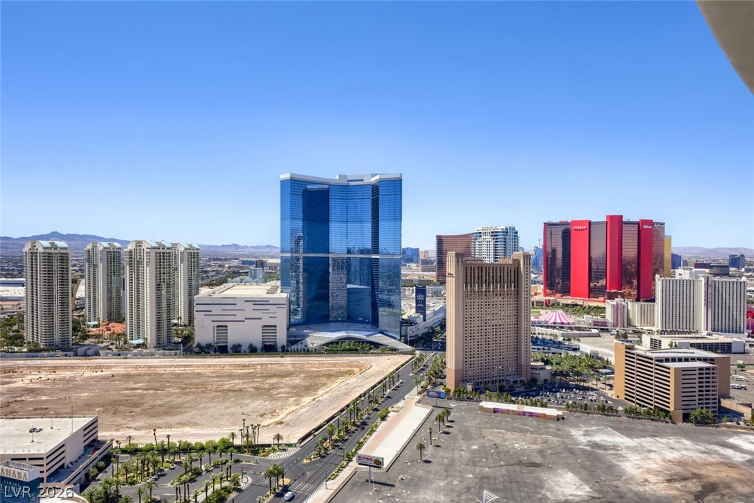 Photo 31 of 47, 200 W Sahara Avenue #3906