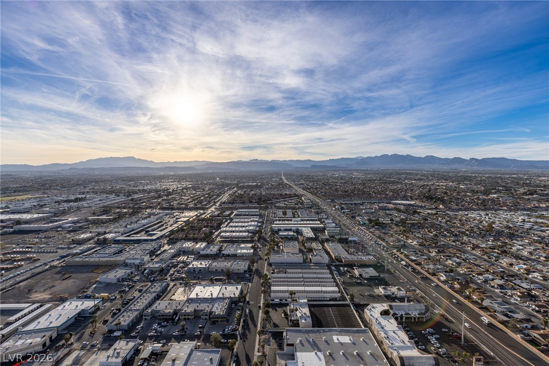 Photo 55 of 80, 4381 W Flamingo Road #57308