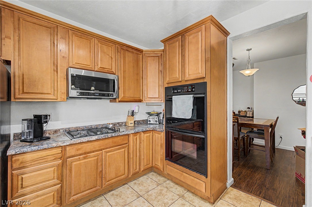 Photo 15 of 31, 5924 Moondance Court