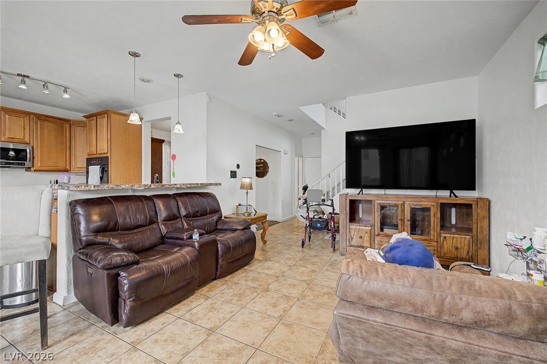 Photo 11 of 31, 5924 Moondance Court