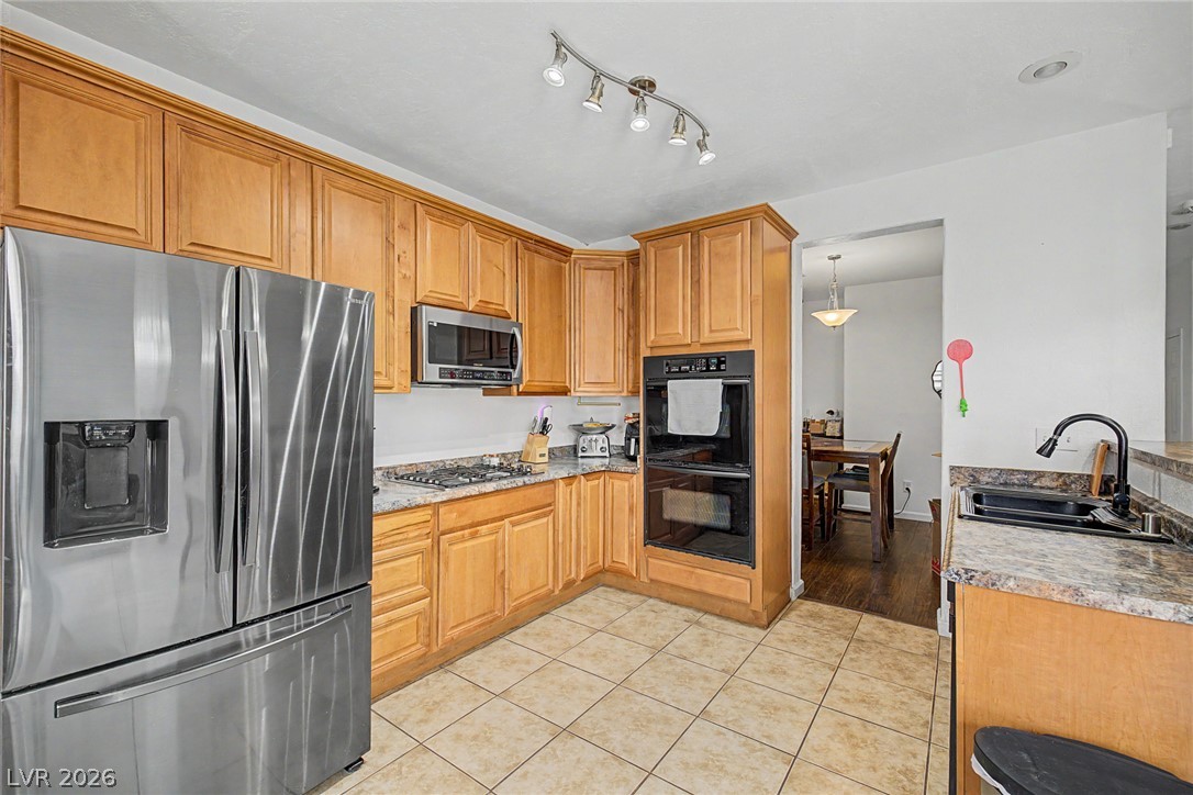 Photo 13 of 31, 5924 Moondance Court