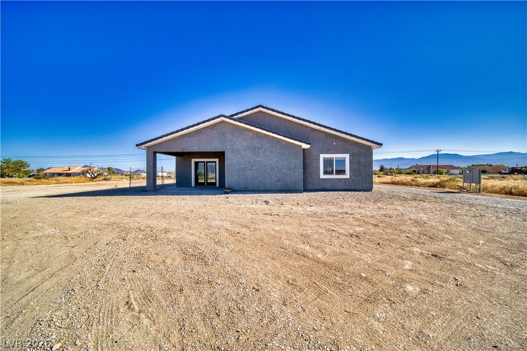 Photo 5 of 1501 Huracan Street