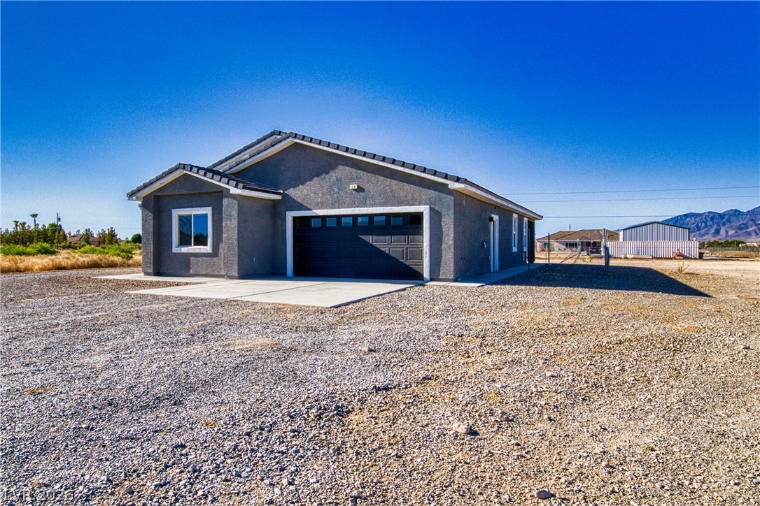 Photo 3 of 1501 Huracan Street