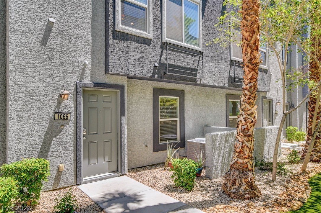 Photo 7 of 61, 9050 W Tropicana Avenue #1066