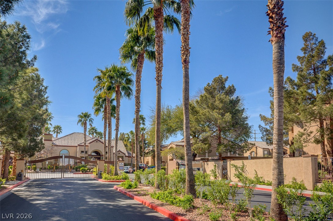 Photo 50 of 59, 5055 W Hacienda Avenue #2004