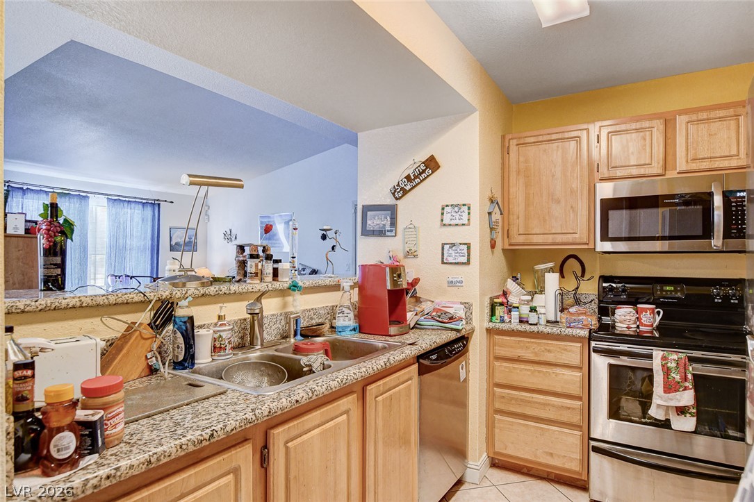 Photo 16 of 59, 5055 W Hacienda Avenue #2004