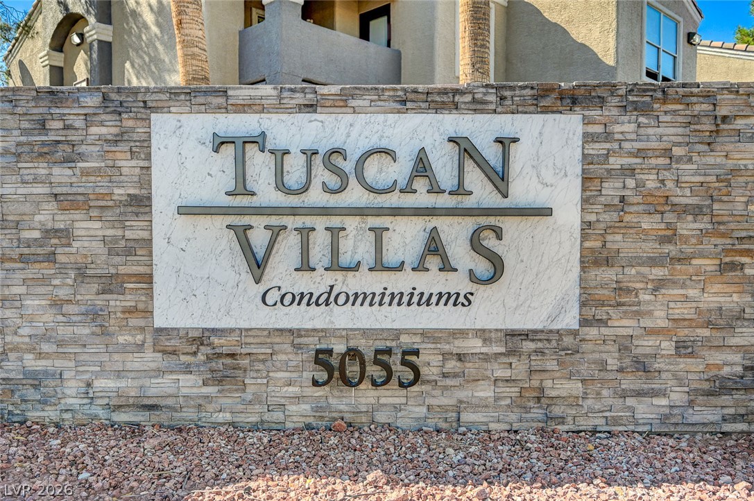 Photo 3 of 5055 W Hacienda Avenue #2004