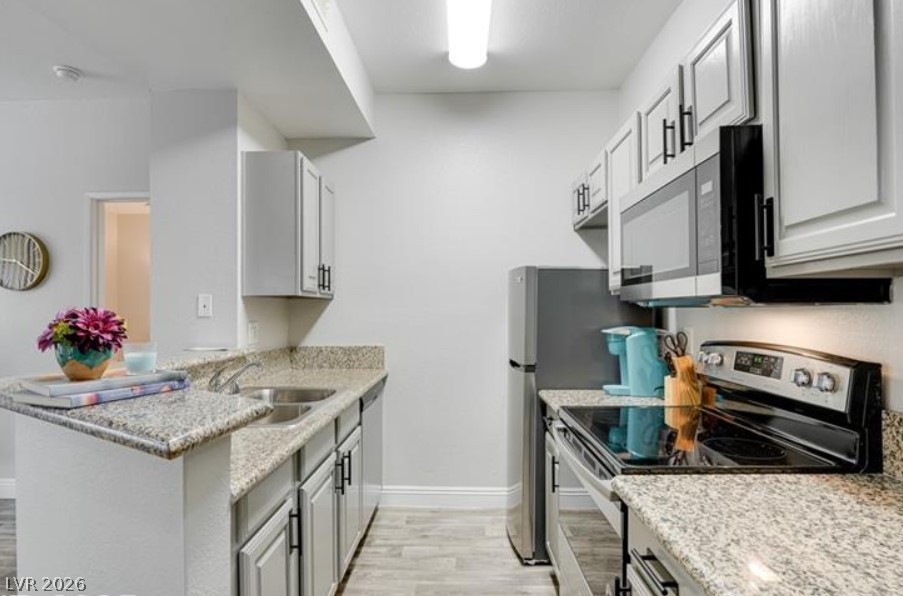 Photo 3 of 5138 S Jones Boulevard #108