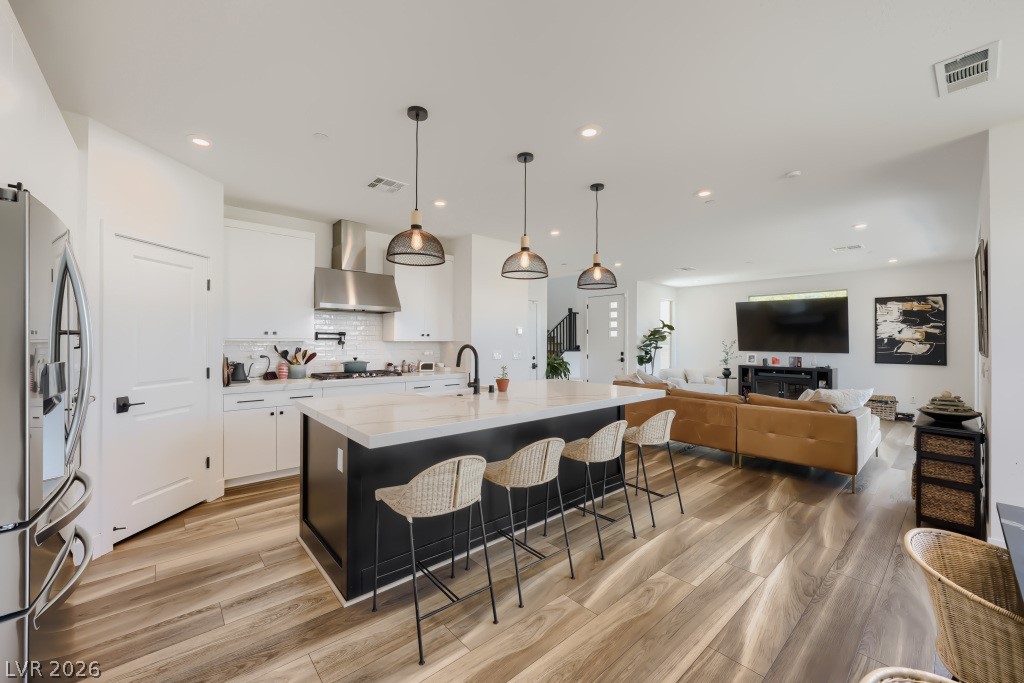 Photo 11 of 30, 1074 Parkington Avenue
