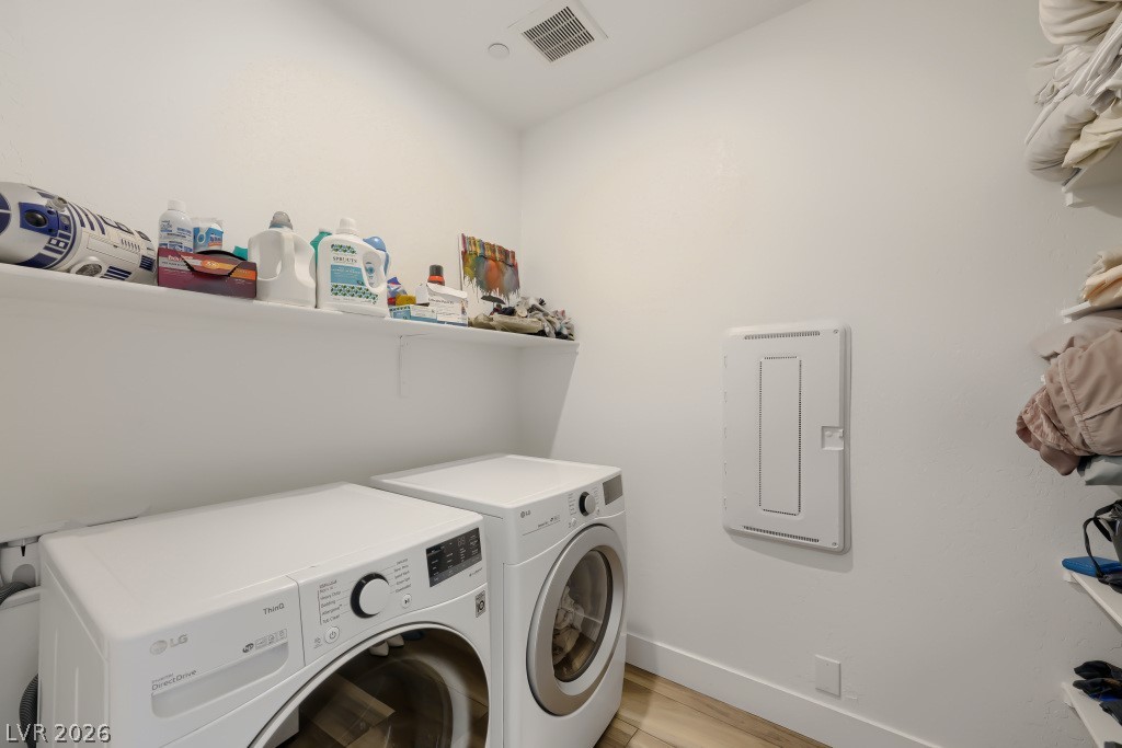 Photo 25 of 30, 1074 Parkington Avenue