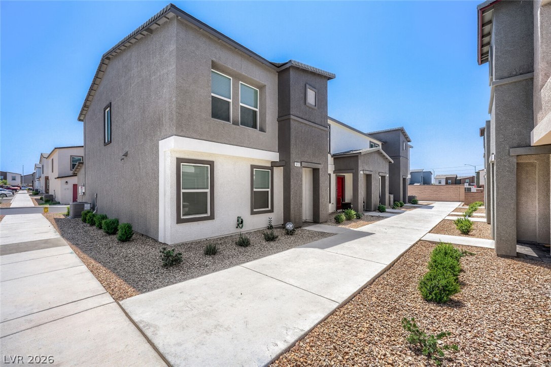 Photo 9 of 56, 6109 Hibiscus Garden Street
