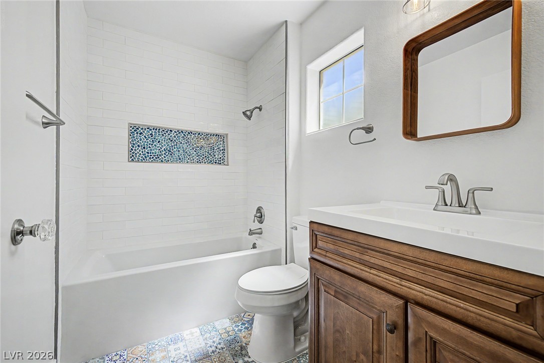 Photo 19 of 26, 3017 Hawksdale Drive