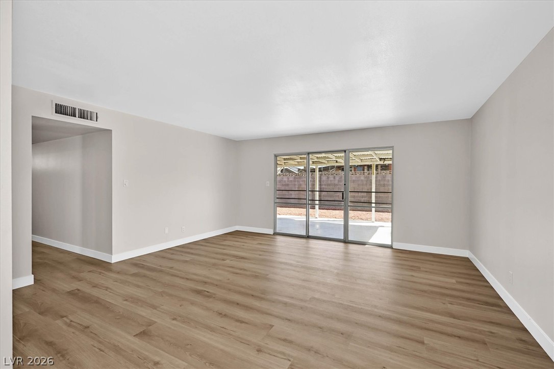 Photo 7 of 28, 6225 McAllister Avenue