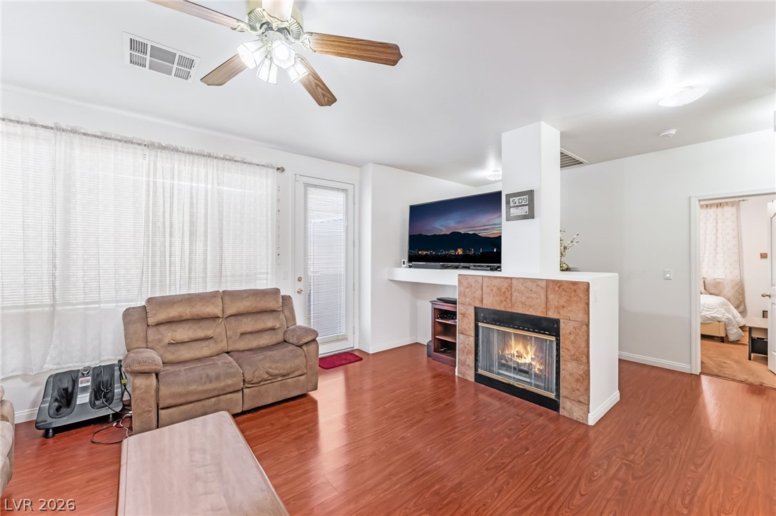 Photo 12 of 32, 1712 Stonefield Street