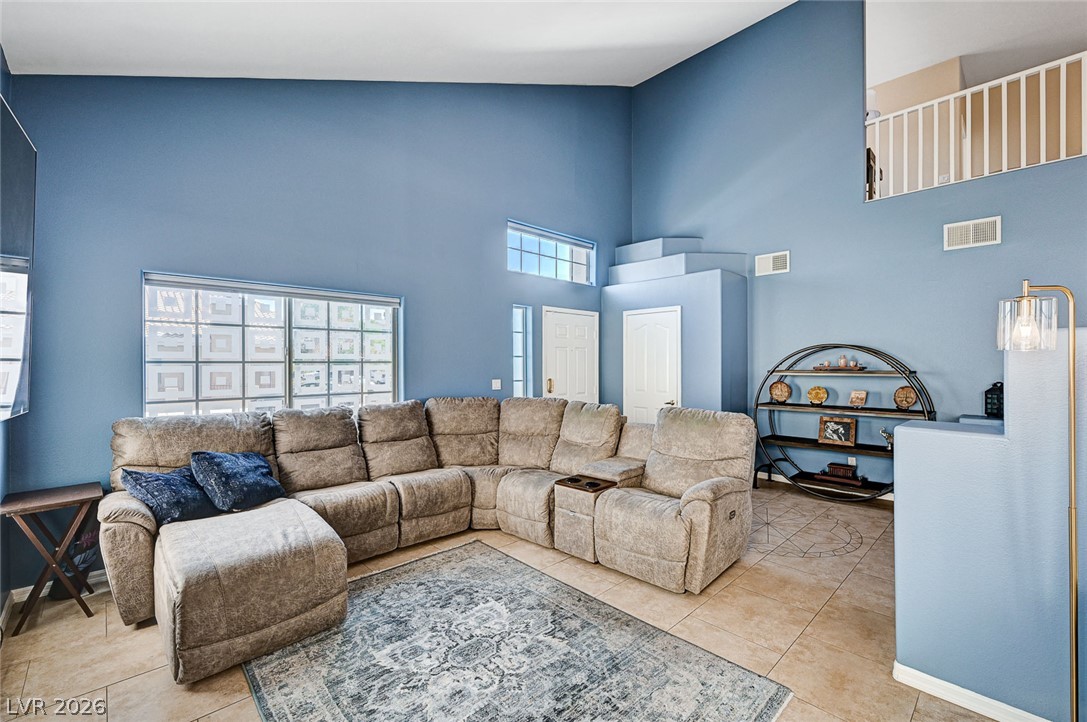 Photo 8 of 48, 7813 Falconwing Avenue