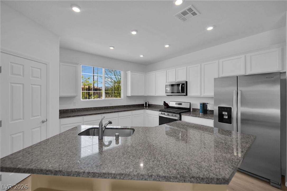 Photo 5 of 10691 Sariah Skye Avenue