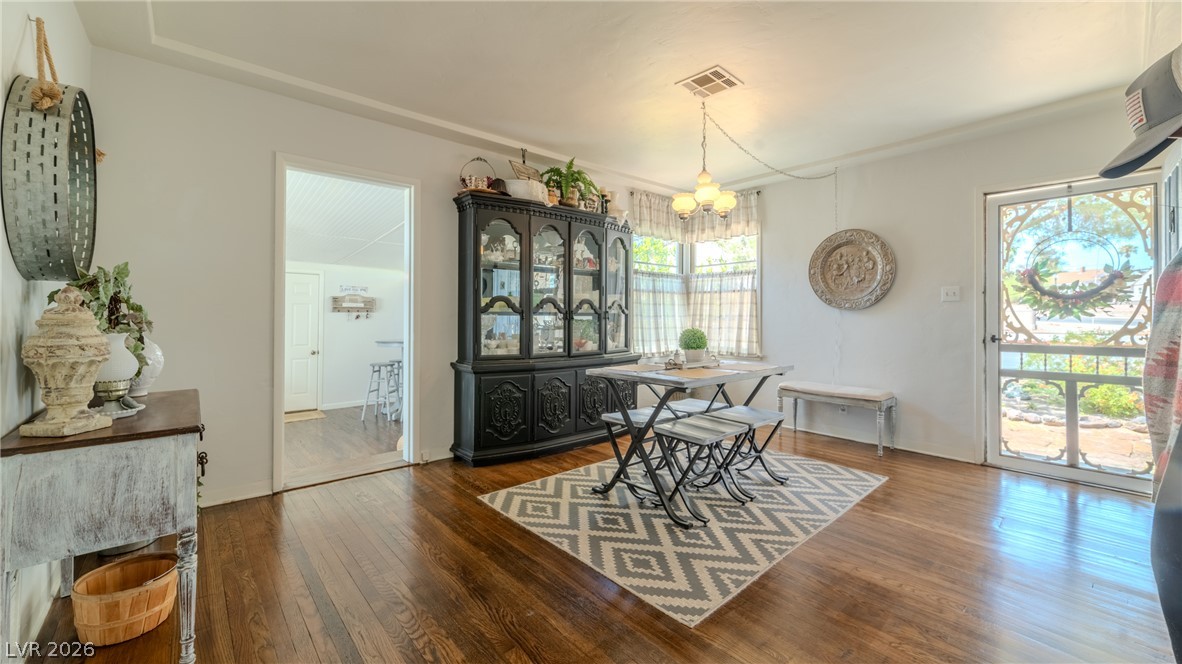 Photo 9 of 40, 703 Wyoming Street