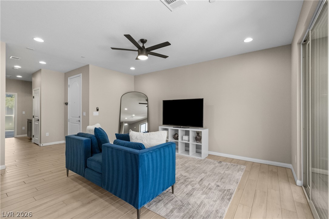 Photo 8 of 22, 9452 Lunar Ray Street