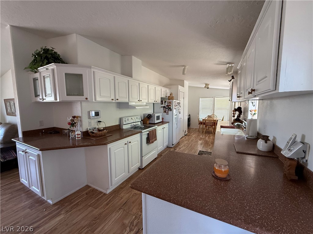 Photo 5 of 150 E 191st Street