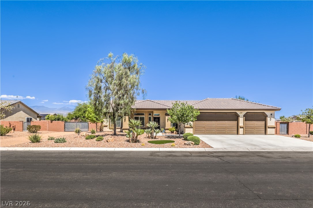 171 MONDALE Court, Pahrump 89048