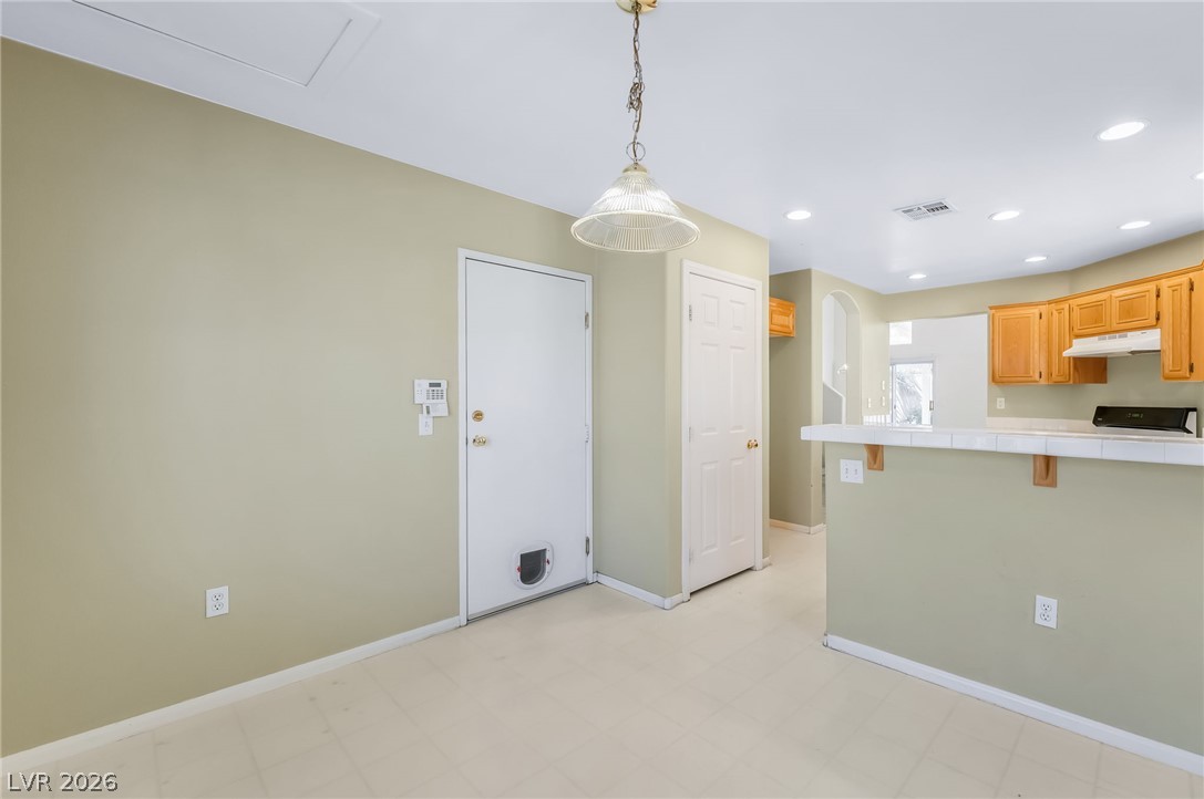 Photo 13 of 31, 1473 Bramfield Court #102