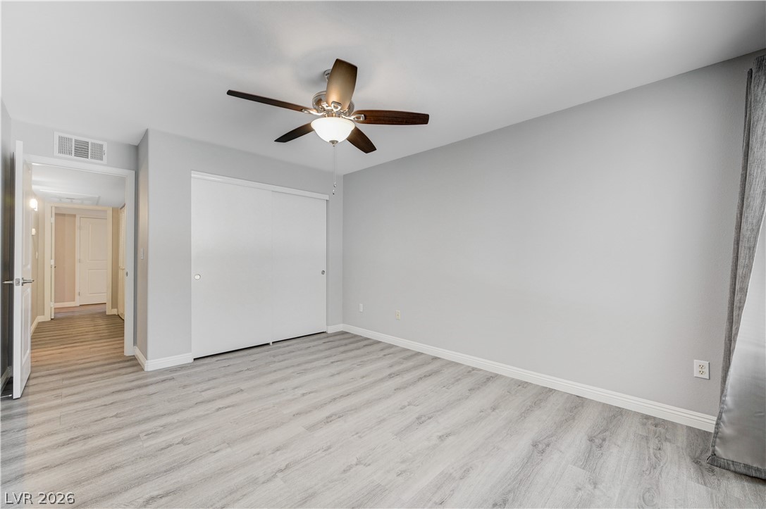 Photo 30 of 47, 3425 E RUSSELL Road #223