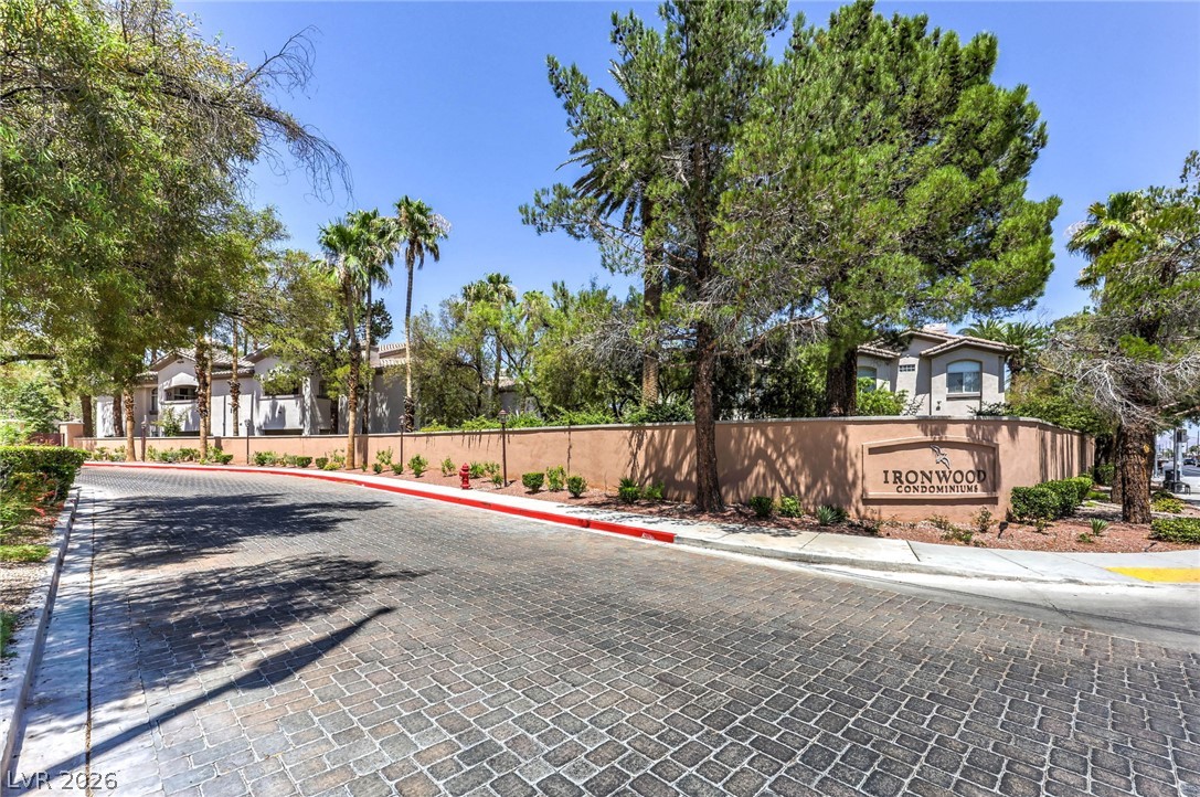 101 Breezy Tree Court #203, Las Vegas 89145