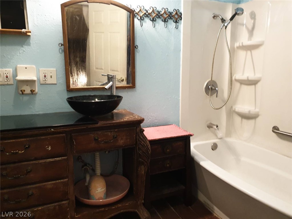 Photo 5 of 3905 La Pasada Avenue
