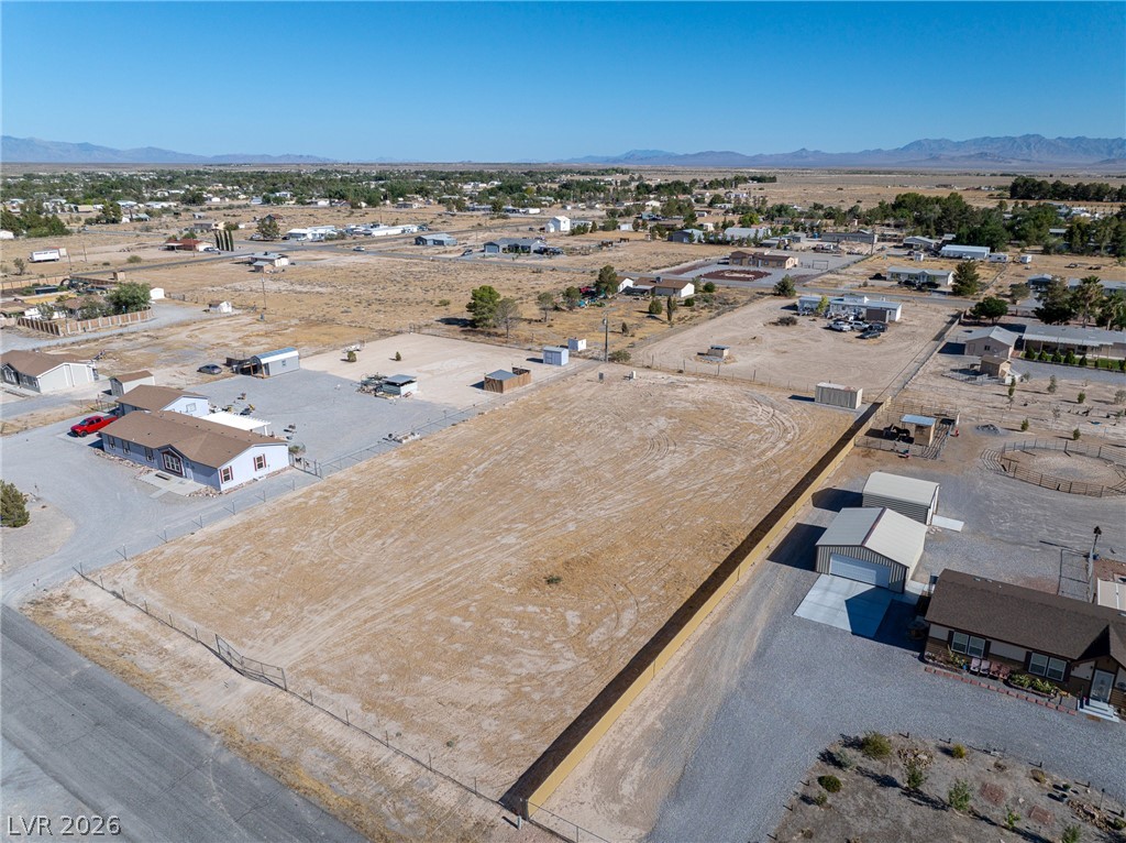 Photo 6 of 11, 3361 E Navajo Boulevard